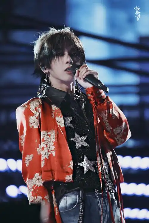 2023华晨宇火星演唱会##华晨宇实体专辑开启预约