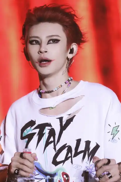 ninepercent新闻210523小鬼以出格小丑妆亮相造氧音乐节王琳凯占据