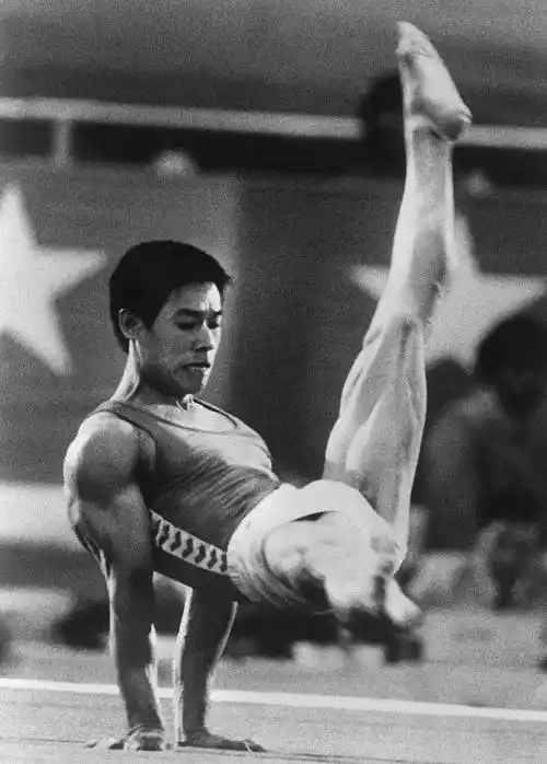 【夜读】像你最强的对手一样,拼尽全力去奋斗