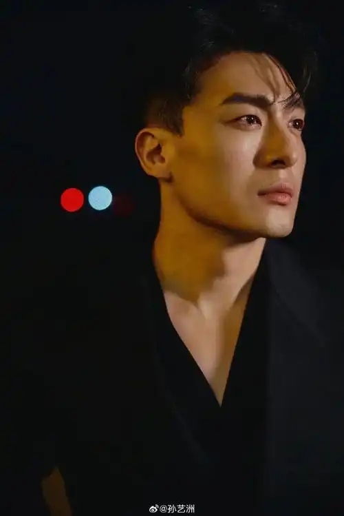 孙艺洲过了科目二|孙艺洲_新浪新闻