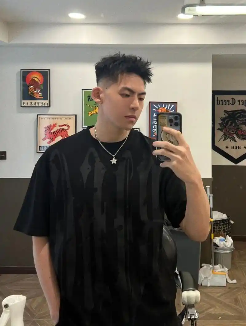 绝对可以笑着出理发店的一款短发 夏天来了不知道该怎么剪头发的小