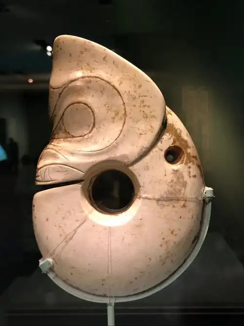 写美篇由国家博物馆和辽宁博物馆联合举办的"玉出红山"特展,在国博北