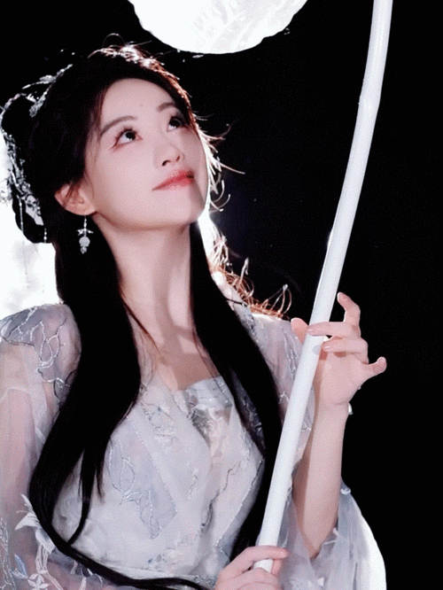 祝绪丹广寒宫在逃嫦娥##祝绪丹嫦娥眉心点福妆