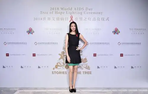 关晓彤和张梓琳同框,果然扛不住