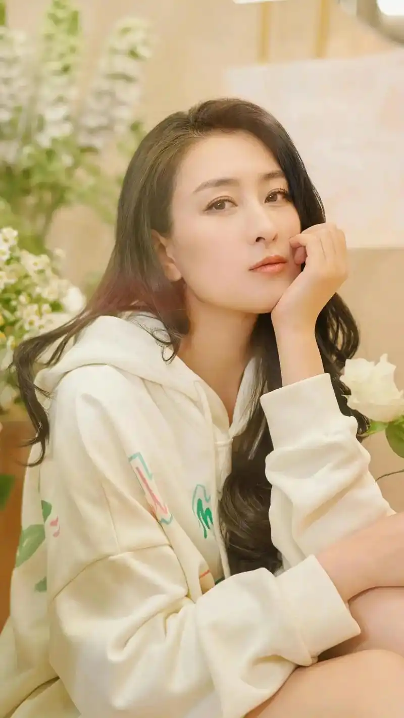 马苏时尚写真青春靓丽似少女