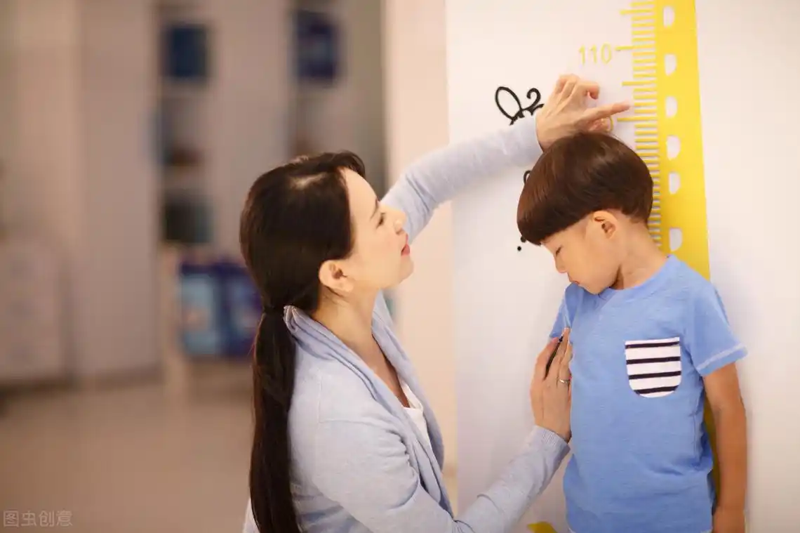 如何科学检测孩子身高,三同原则 - 优高蓓药食同源长得慢健脾调肝增高