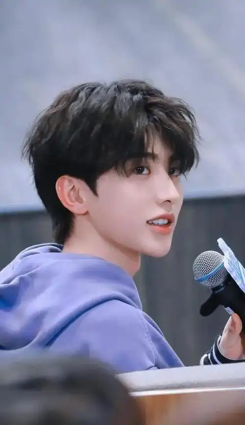 长相"俊秀小巧",实则"鹤立鸡群",这几位长腿男星藏得太深了