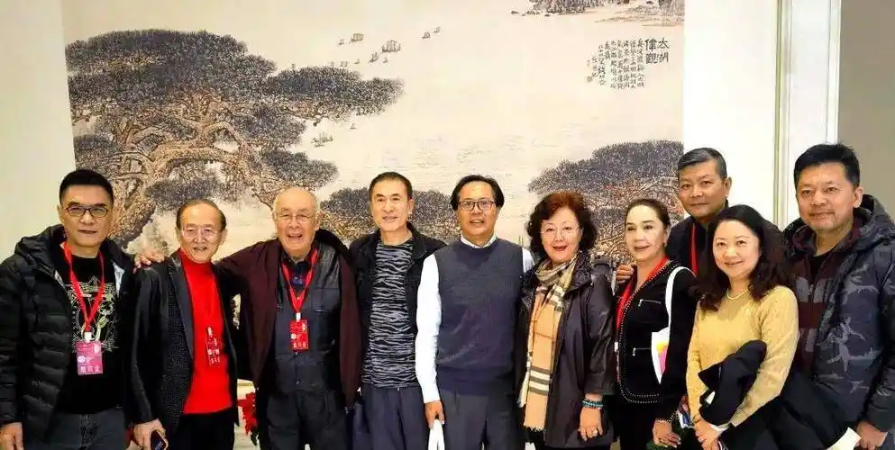 作为上海电影演员团代表,达式常,赵晶,张晓林,肖荣生等团演员出席活动