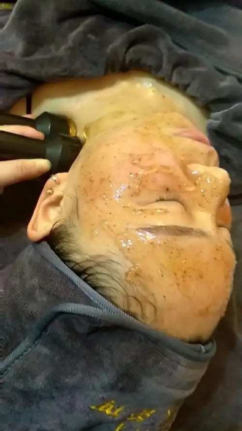 茶膜77荷荷巴油 这个清洁毛孔污垢的效果 太. 惊人了