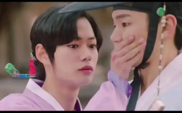 【柳书生的婚礼】哥哥爱上了自己的弟媳遭到了弟媳的吐槽,面对弟弟的