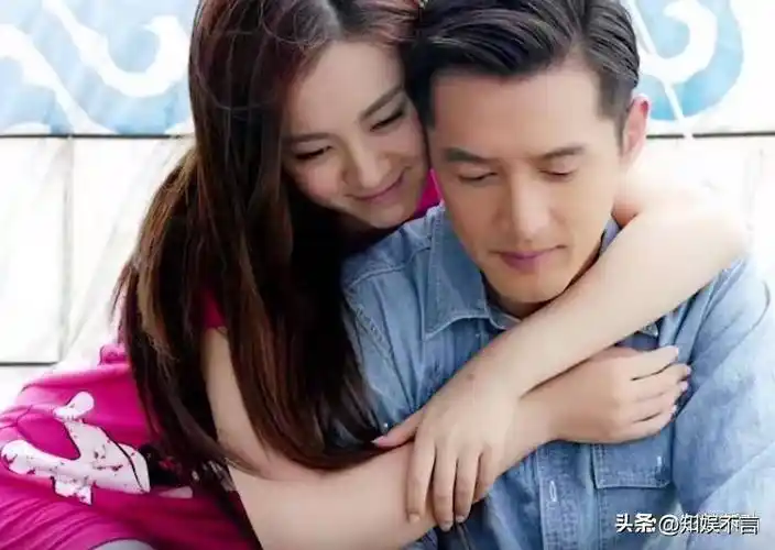 40岁胡歌官宣结婚生女!网友炸锅:不是薛佳凝也不是王晓晨吗?