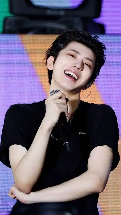 好治愈的笑容啊,感染力爆棚!要永远开心#蔡徐坤#ride or die -蔡徐坤