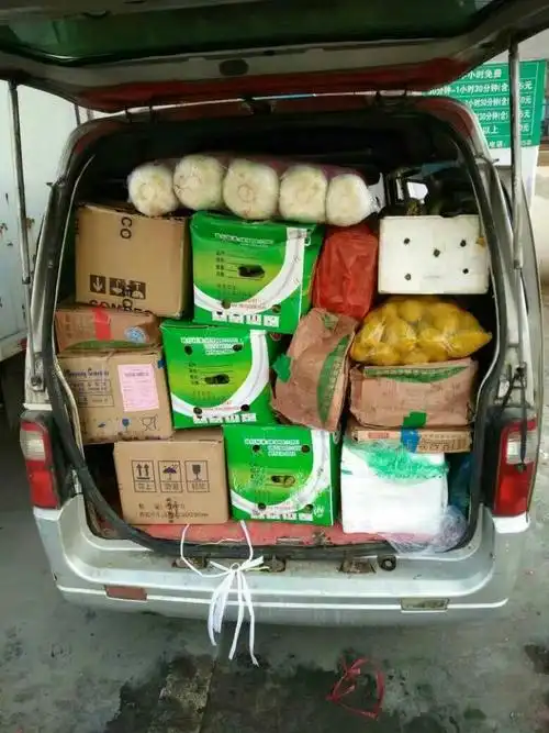 面包车装运!