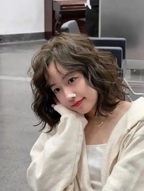 女士短发烫发推荐