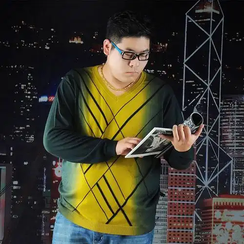 意仕派 大码男吊染v领撞色肥佬胖渐变针织羊毛衫加