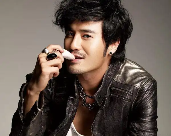 陈亦飞壁纸桌面图片-1280x1024.300k.高清大图-明星写真馆n63.com