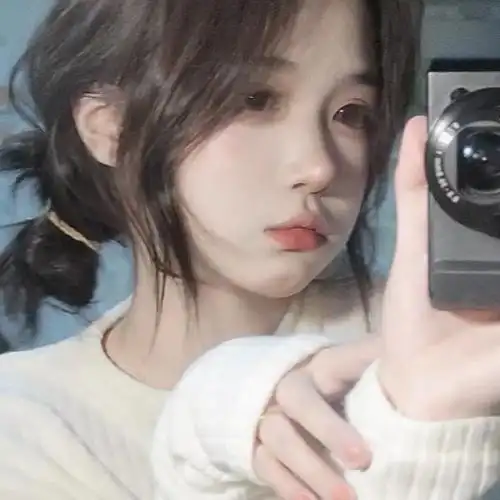 ins可爱嘟嘴女生头像