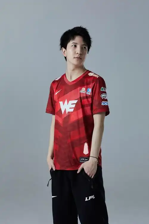 耐克携手lpl正式发布2021lpl新赛季队服