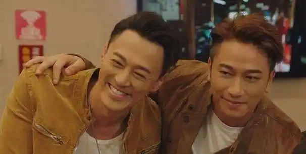 苏有朋看到王大陆就玩梗,周柏豪直接表示这年都在家生孩子,潘玮柏认错