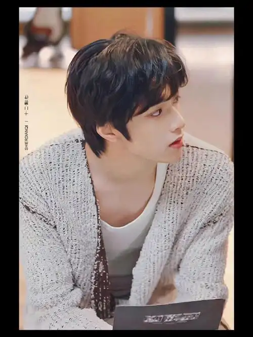 刘耀文  #大帅比  cr见水印