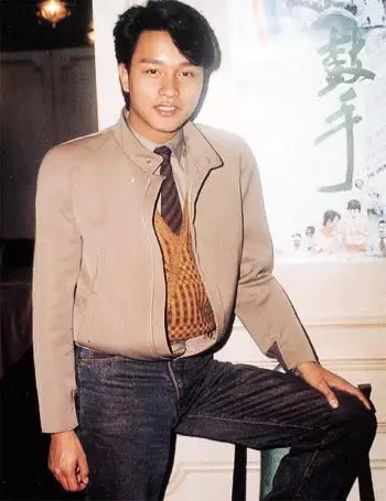 网友来稿:张国荣生前珍贵图片-曾经的年少青春