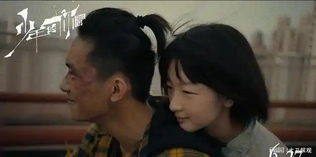 看了易烊千玺在外网爆火的视频才明白他的成功绝不是偶然