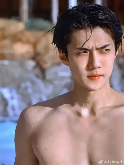 吴世勋sense冬日浪漫大片