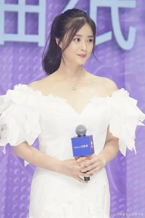 蒋欣微胖身材下的坚强与柔情娱乐圈的独特存在