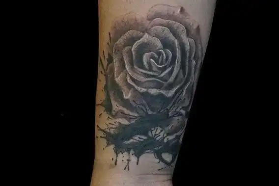 男生手腕手环纹身图案推荐            看过寓意非凡,个性十足,纯黑