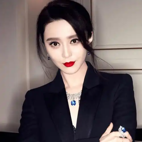 头像有人建议我每天跑步来释放压力我跑了几天发现每天坚持跑步的压力