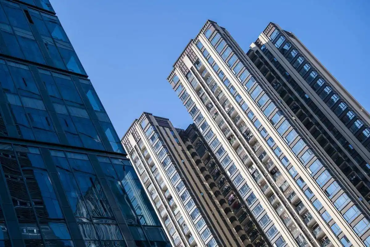 二手房停贷 伤了炒房者和房地产中介 其实也影响了刚需