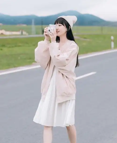 清纯学生妹秋装搭配 乖乖女的风格谁能不爱