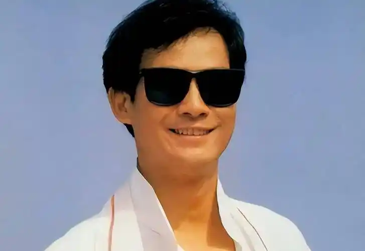 原创同样是郑少秋的孩子沈殿霞和官晶华的女儿一对比差距就出来了