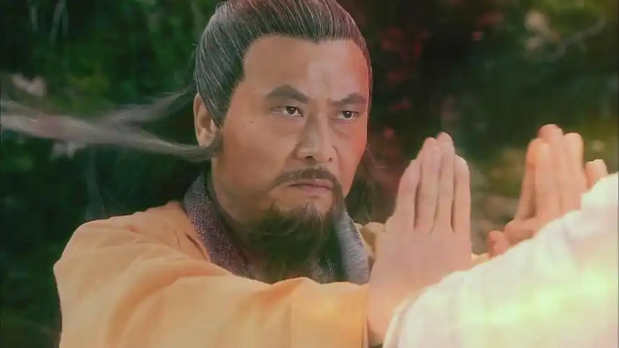 巅峰时期的裘千仞是否能跻身五绝看金轮法王的表现就懂了