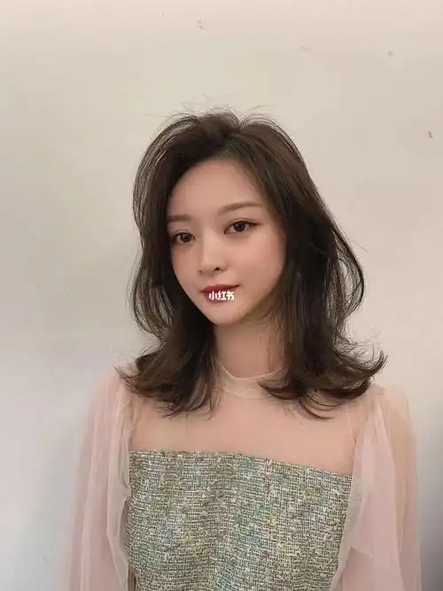 2 022最火中发烫发锁骨发气垫烫