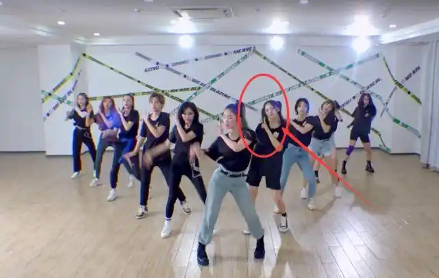 说起"火箭少女101",大家都会想到组合中11位可爱美丽的少女,每一位都