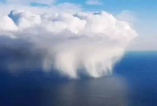 图组 从飞机上看下雨是这样子,太震撼了 - 晓朝 - 晓朝的博客