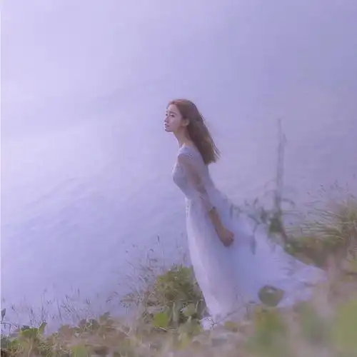 野洵 侧脸 背影女