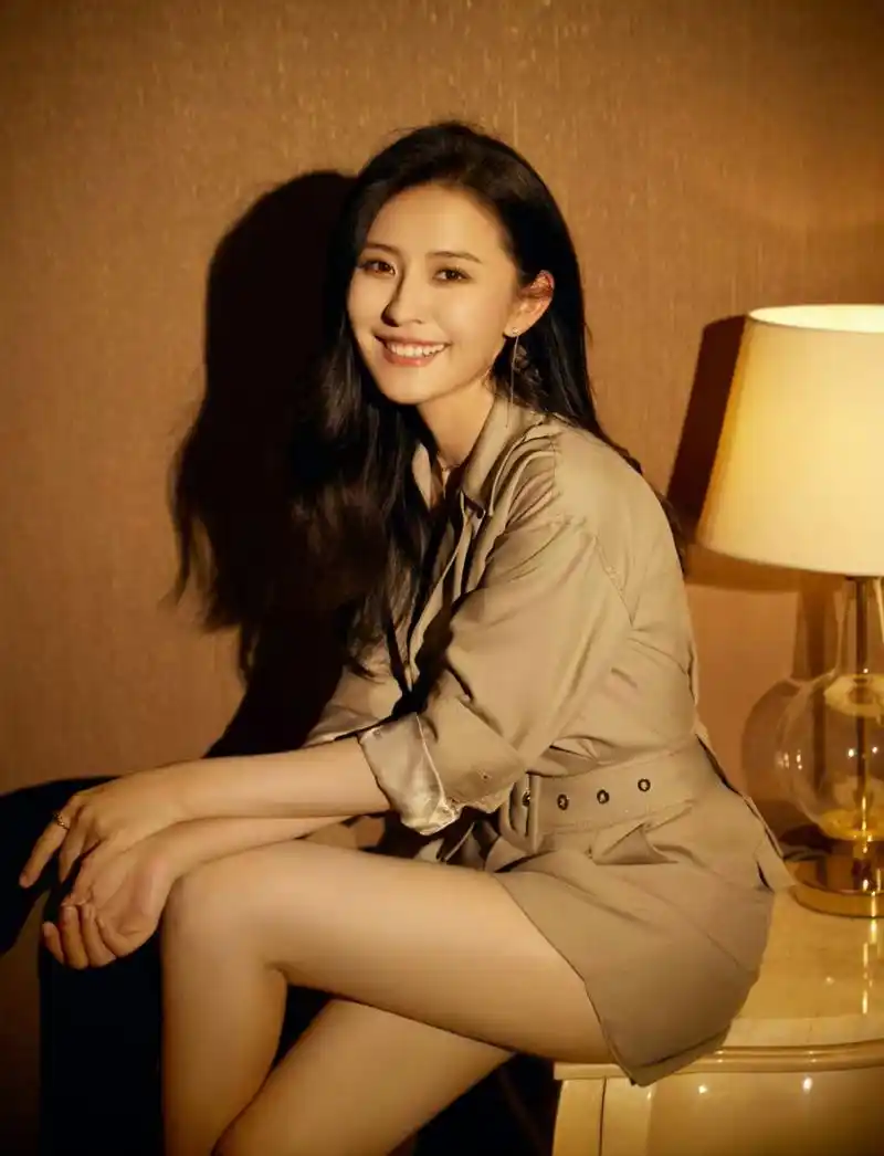 热依扎# 清纯靓丽的容颜,窈窕曼妙的身材.