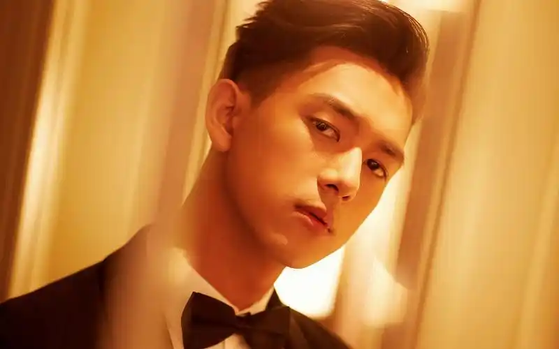 现男友李现高清电脑桌面壁纸图片