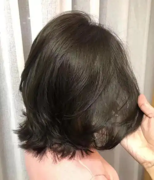 植物头发染色膏,现十六铺生活馆有售这两个颜色是最近的流行色,不但染