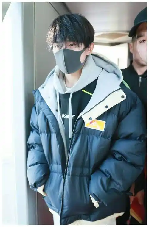 易烊千玺连衣品都是大佬级别!