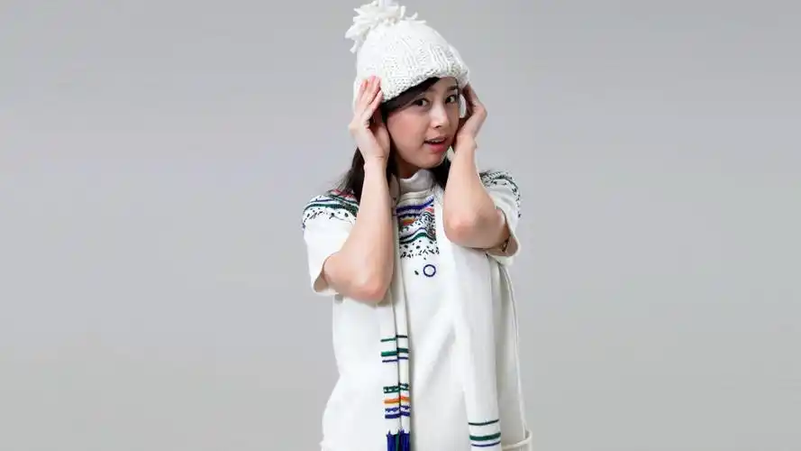 金泰熙壁纸-美女壁纸-高清美女图片-第14图-娟娟壁纸