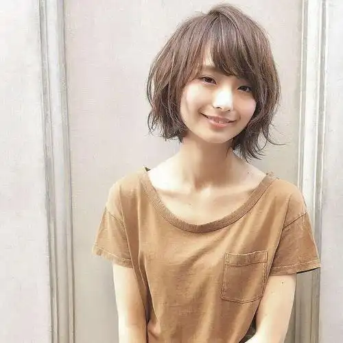 方脸女生适合什么发型?孙俪,马伊琍和李宇春的短发就是答案!