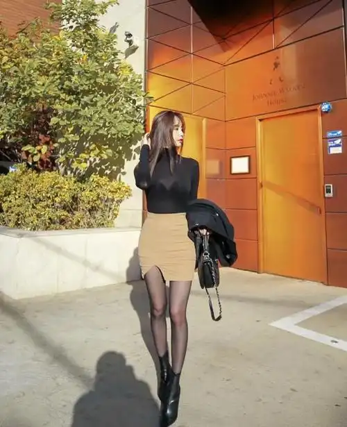 韩国嫩模金惠美:遇到你,我的自我介绍爱好一栏加上了你的名字!