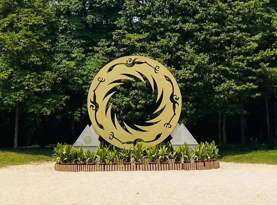 《金沙》四川成都,距今3000年前的古蜀金沙王都.太阳神鸟的 - 抖音