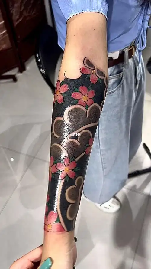 1000的老传统樱花半臂值么