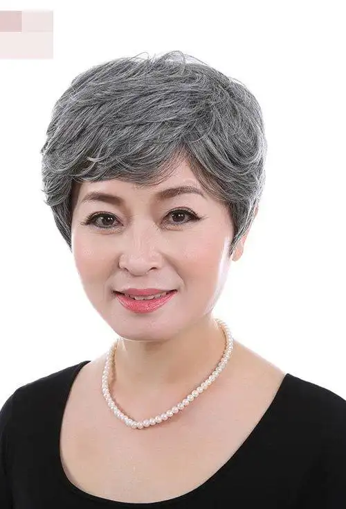 老人时尚短发发型图片 提升女人优雅一面的短发