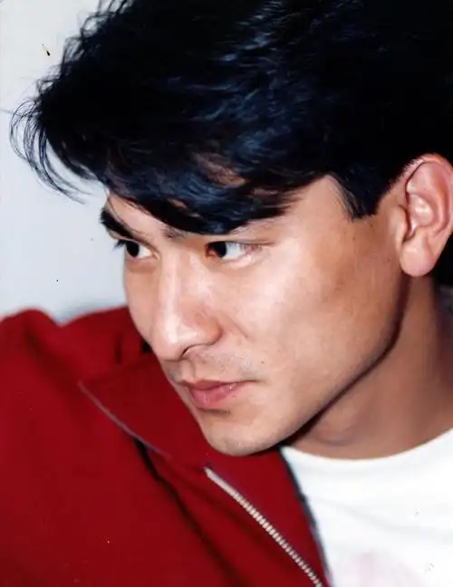 自90年代起,娱乐圈的"顶流"巨星梁朝伟和刘德华便开始了