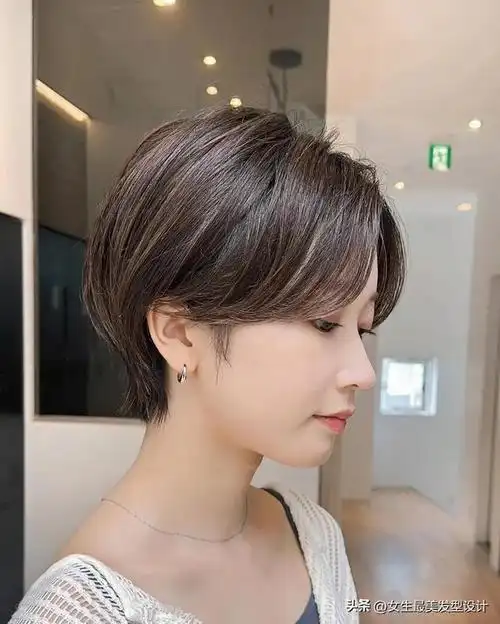 最近悄悄爆火的短卷发|短发|发型_网易订阅